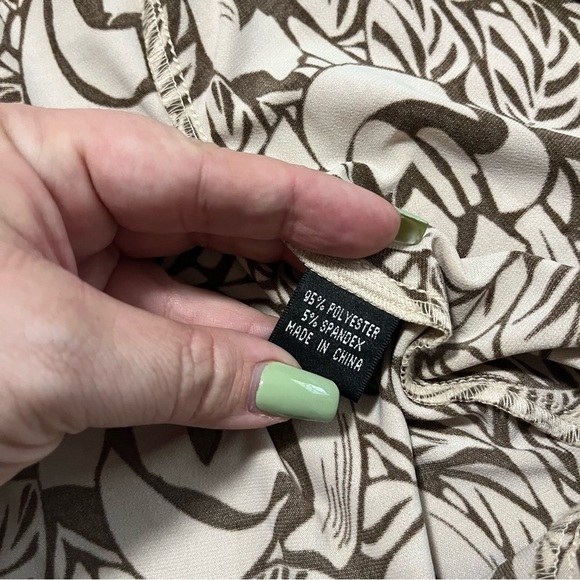 Adrianna Papell Halter neck Gold Chain Floral Dress Size 10 Fall Wedding Guest - Picture 4 of 7